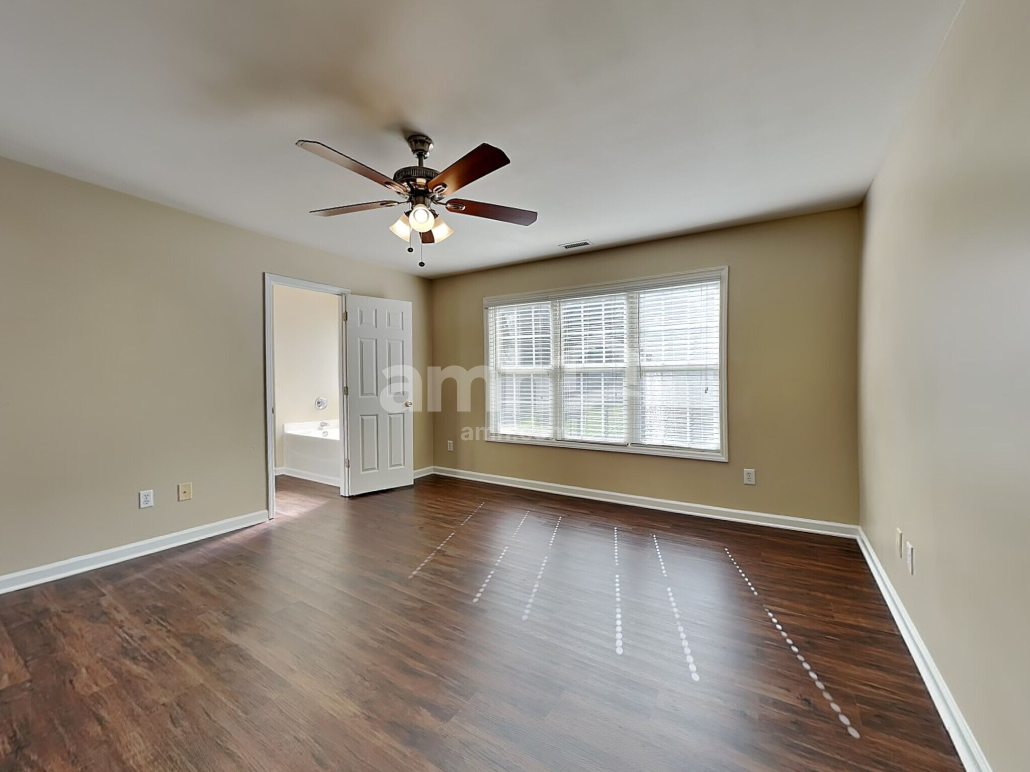 Building Photo - 166 Hunters Horn Ln