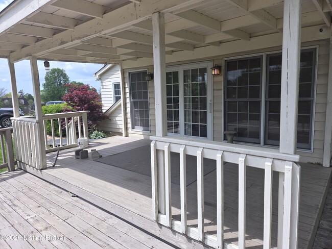 Building Photo - 281 Meadowlark Ln