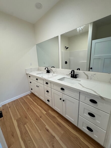 Building Photo - 1101 W 2nd St