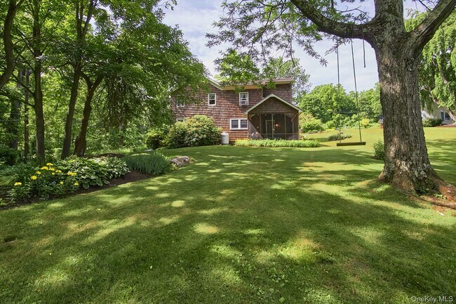 Building Photo - 9 Iron Forge Rd