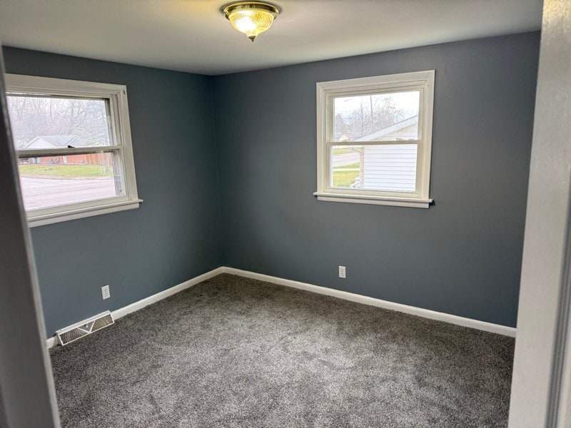 Building Photo - 806 S 16th St