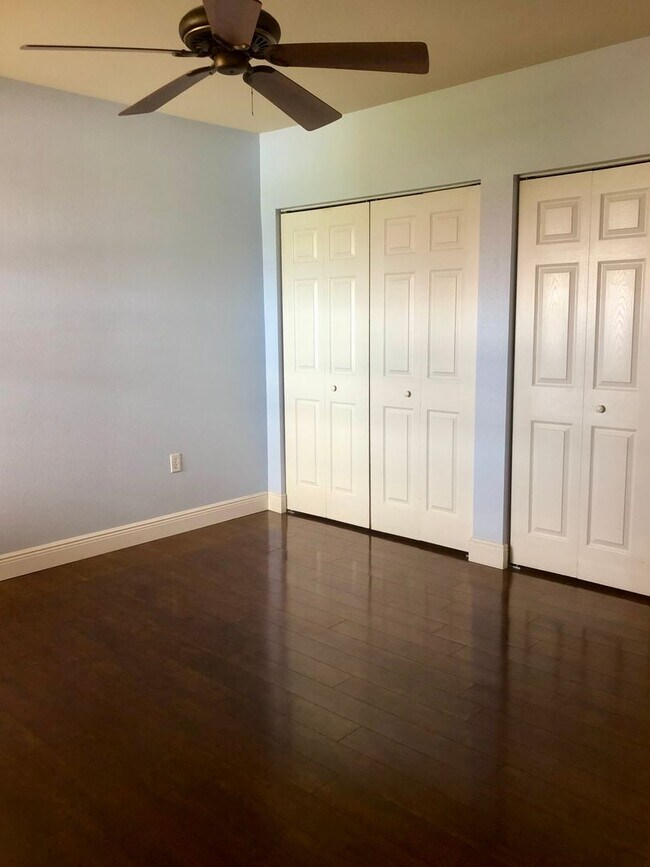 Building Photo - 2/2 with beautiful water views available n...