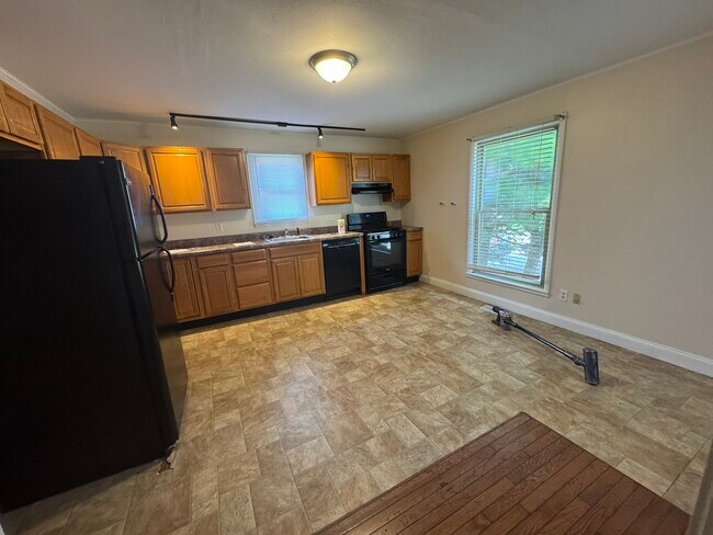 Building Photo - 500 S Lincoln St