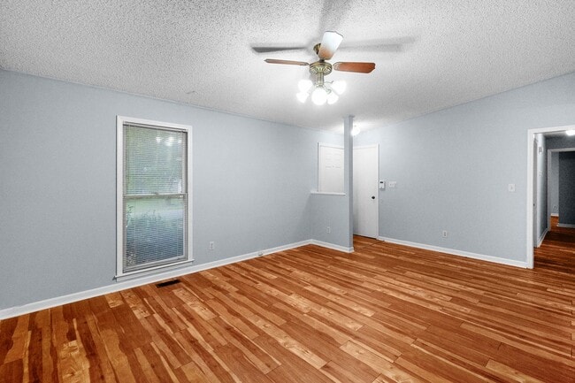 Building Photo - Lovely home in Charlotte
