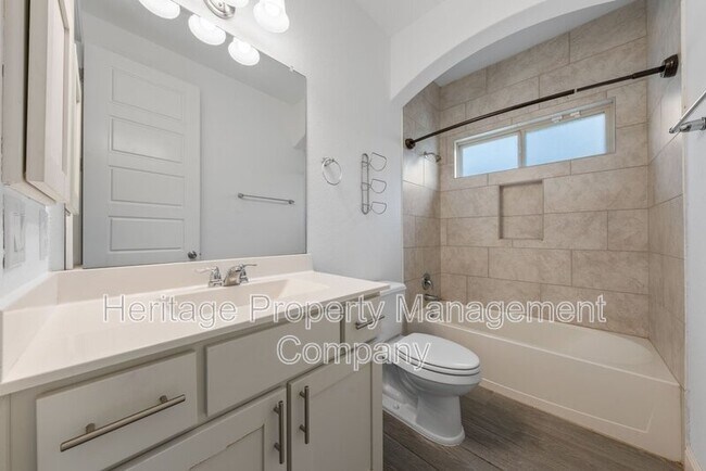 Building Photo - 221 Terramar