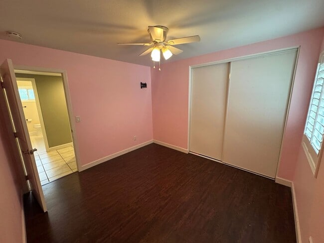 Building Photo - Single-Story East Ventura Home – 3 Bed / 1.75 Bath + Updated Interior