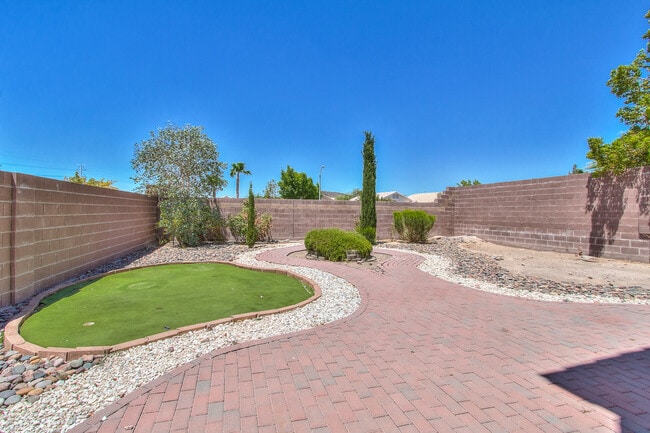 Building Photo - Spacious MacDonald Ranch Home with Two Primary Bedrooms & Loft