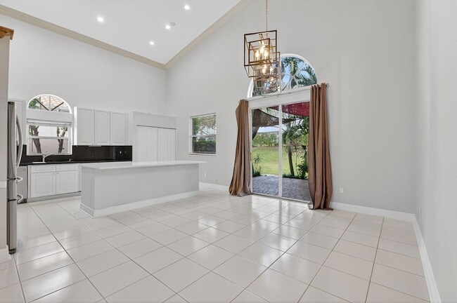 Building Photo - 6249 NW 78th Manor