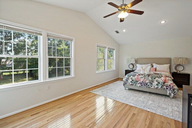 Building Photo - 6505 Columbia Pike