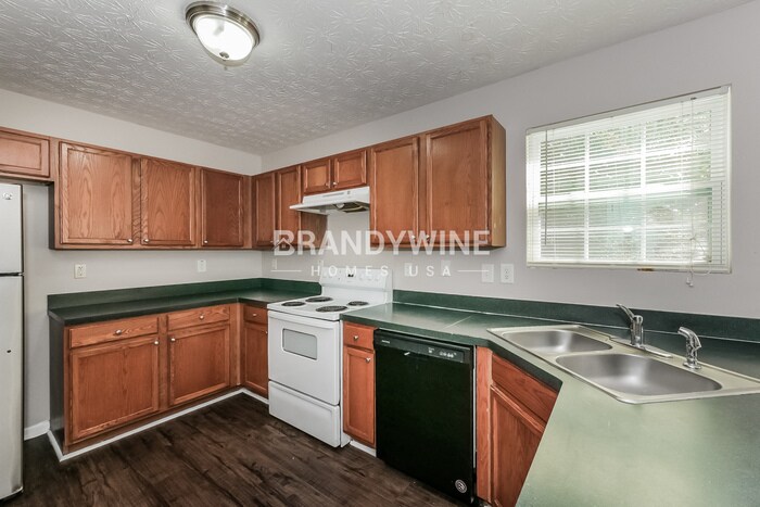Building Photo - 621 Carlton Pointe Dr