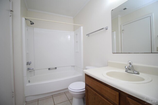 Building Photo - 4605 Lennox Pl