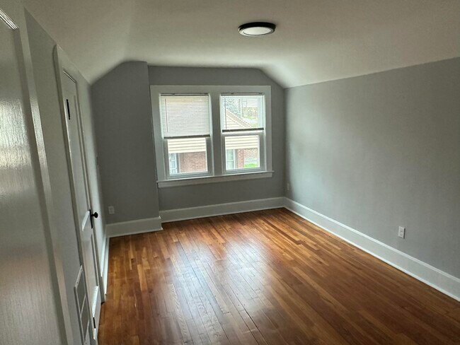 Building Photo - 504 Gibson Ave