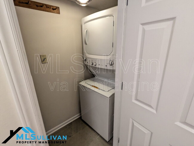Building Photo - 602 Gatehouse Ln