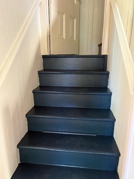 Building Photo - 1104 Madison St