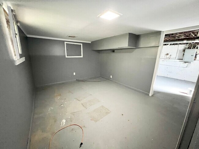 Building Photo - 416 Louis Coleman Jr Drive