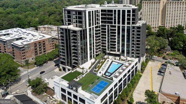 Building Photo - 2425 Peachtree Rd NE