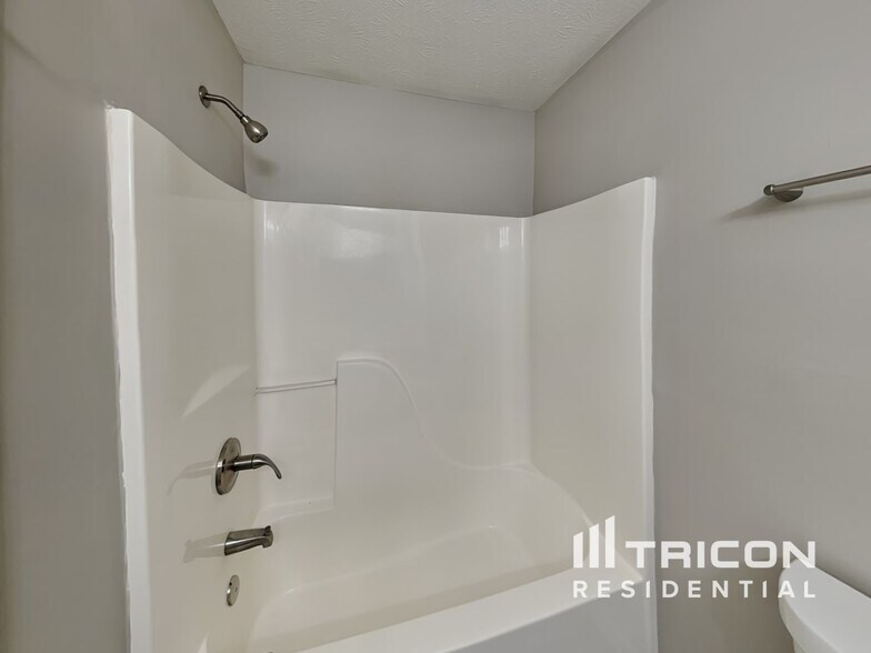 Building Photo - 4029 Margo Cir