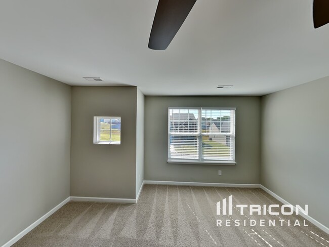 Building Photo - 316 Wyburn Pl