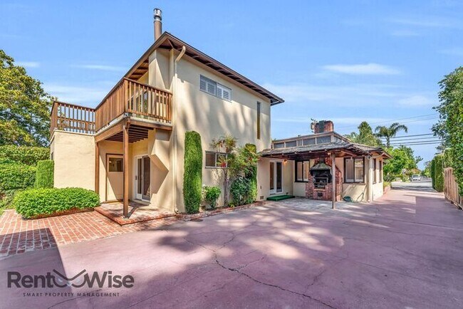 Building Photo - 1534 Whipple Ave