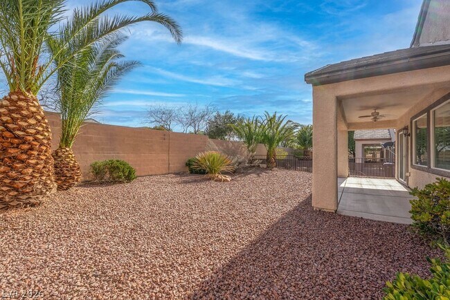 Building Photo - 2551 Moonlight Valley Ave