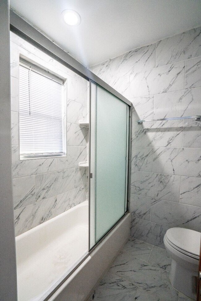 Building Photo - 43-45 Case Ave