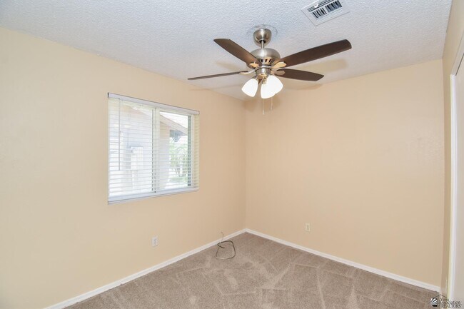 Building Photo - 2878 S 18th Ave