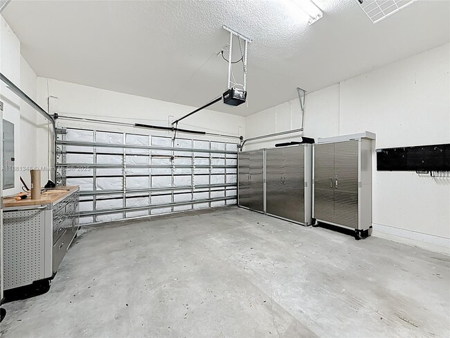 Building Photo - 15530 NW 89th Ct
