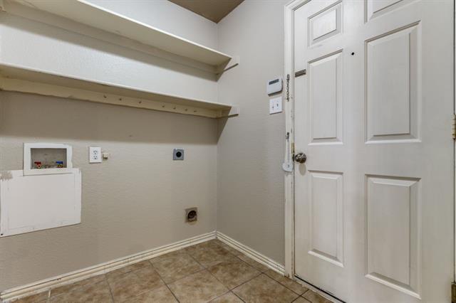 Building Photo - 15858 Durango Dr