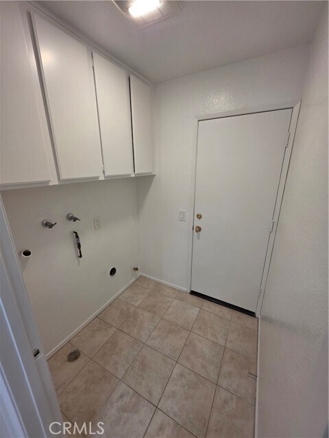 Building Photo - 2211 Carob Way