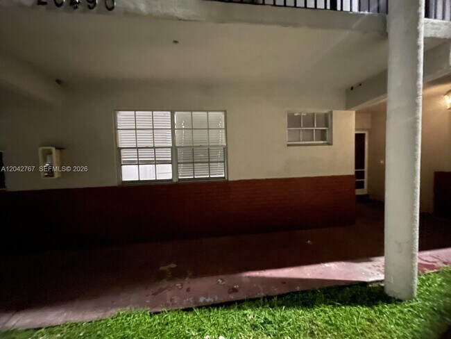 Building Photo - 20490 NW 7th Ave