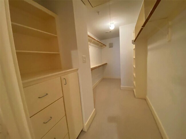 Building Photo - 3501 Link Valley Dr.