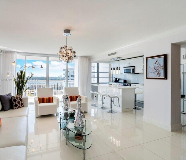 Building Photo - 18071 Biscayne Blvd