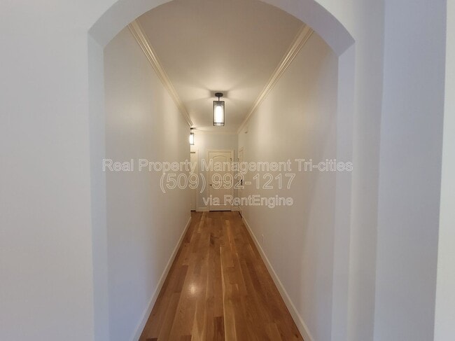 Building Photo - 1644 Naples Ln