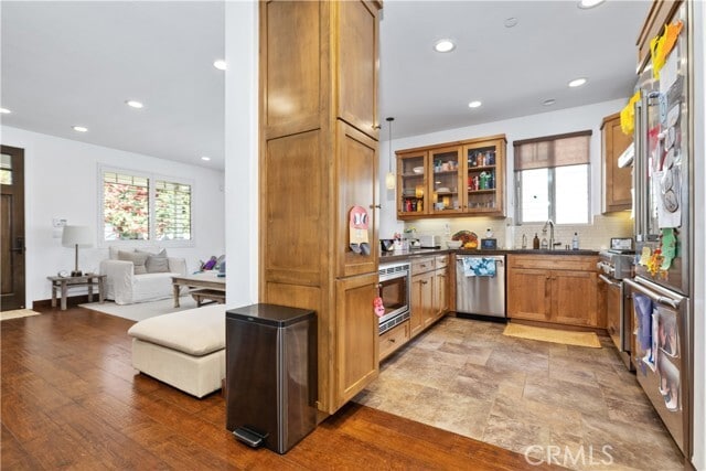 Building Photo - 871 Islay St