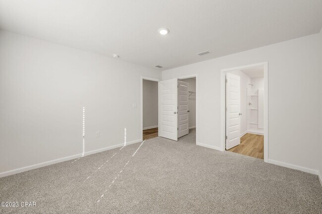 Building Photo - 5033 Rivergrass Dr