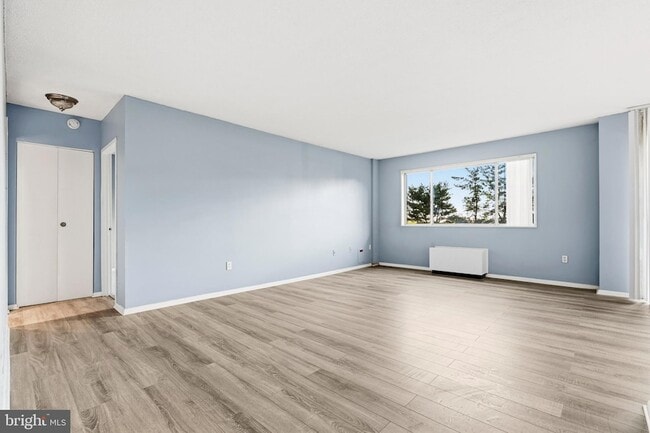 Building Photo - 2059 Huntington Ave