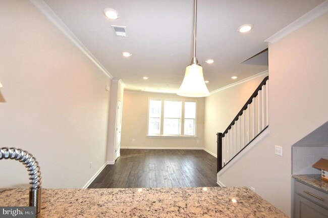 Building Photo - 45091 Cappamore Terrace