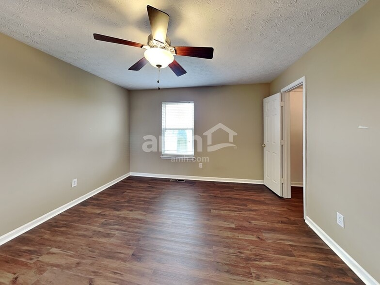 Building Photo - 5657 Valhalla Way