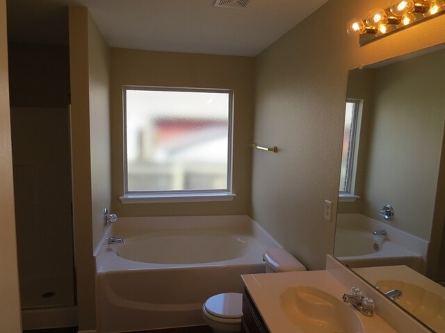 Building Photo - 2545 Big Spring Dr