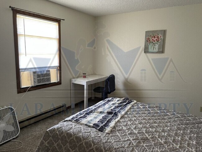 Building Photo - 1725 Fetterman Dr