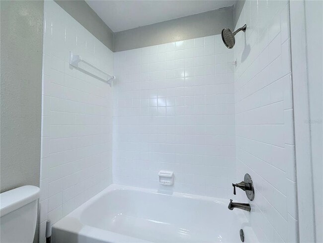 Building Photo - 11893 Raintree Dr