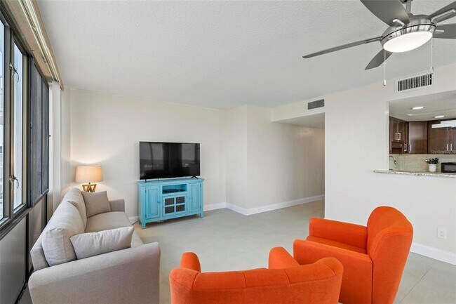 Building Photo - 3580 S Ocean Shore Blvd