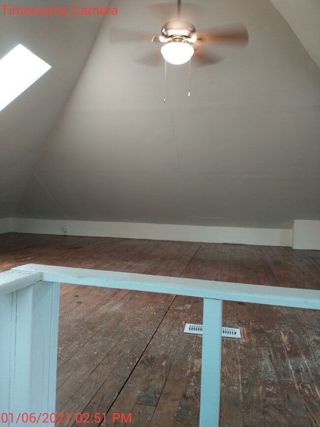 Building Photo - 2026-2027 - Housing on 14th St: 8 Bd Rm 3 ...