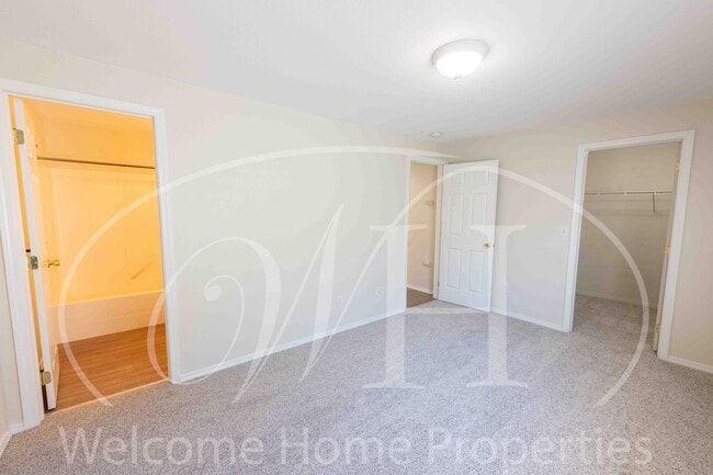 Building Photo - Newer 2 bed/2bath Home in Quiet Neighborhood