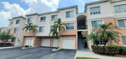 Building Photo - 2103 Myrtlewood Cir E