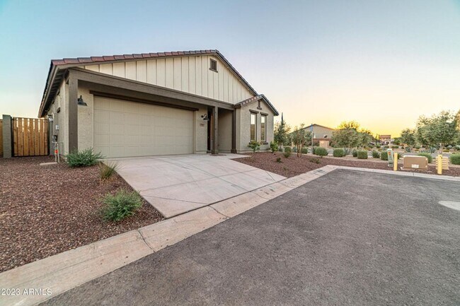 Building Photo - 3bed, 2bath Home