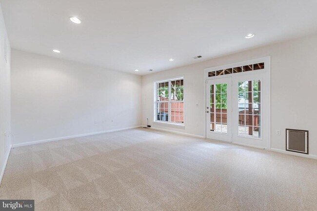 Building Photo - 16329 Flotsam Ln