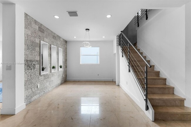 Building Photo - 11229 NW 44th Terrace