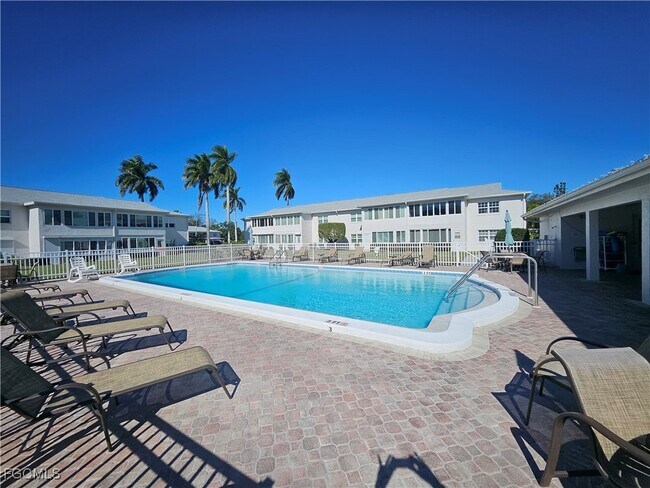 Building Photo - 1830 Brantley Rd