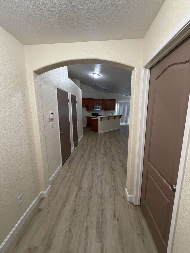 Building Photo - TWO WEEKS FREE RENT  "Charming 4-Bedroom Gem with 2 Full Baths in Merced – Spacious 1,515 Sq Ft H...